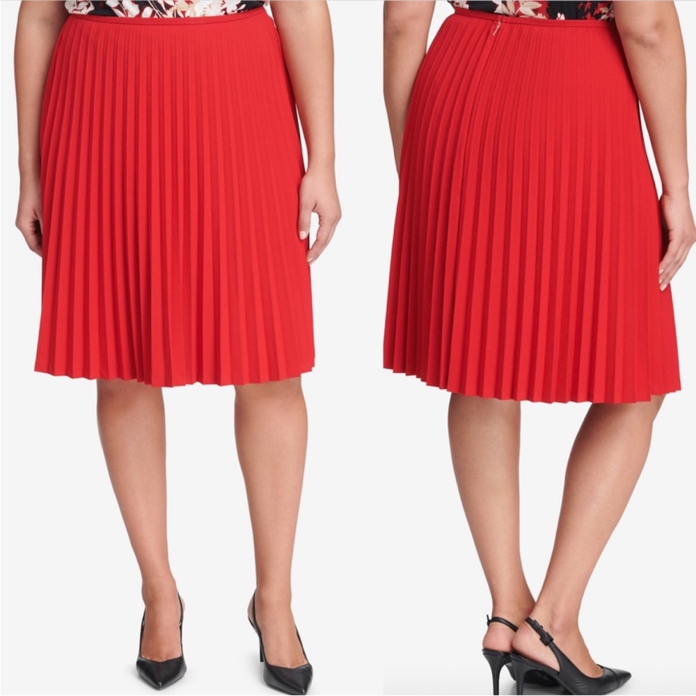 Calvin Klein pleated midi skirt red, size 10